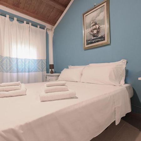 S'Apposentu Bosa Hotel Bagian luar foto