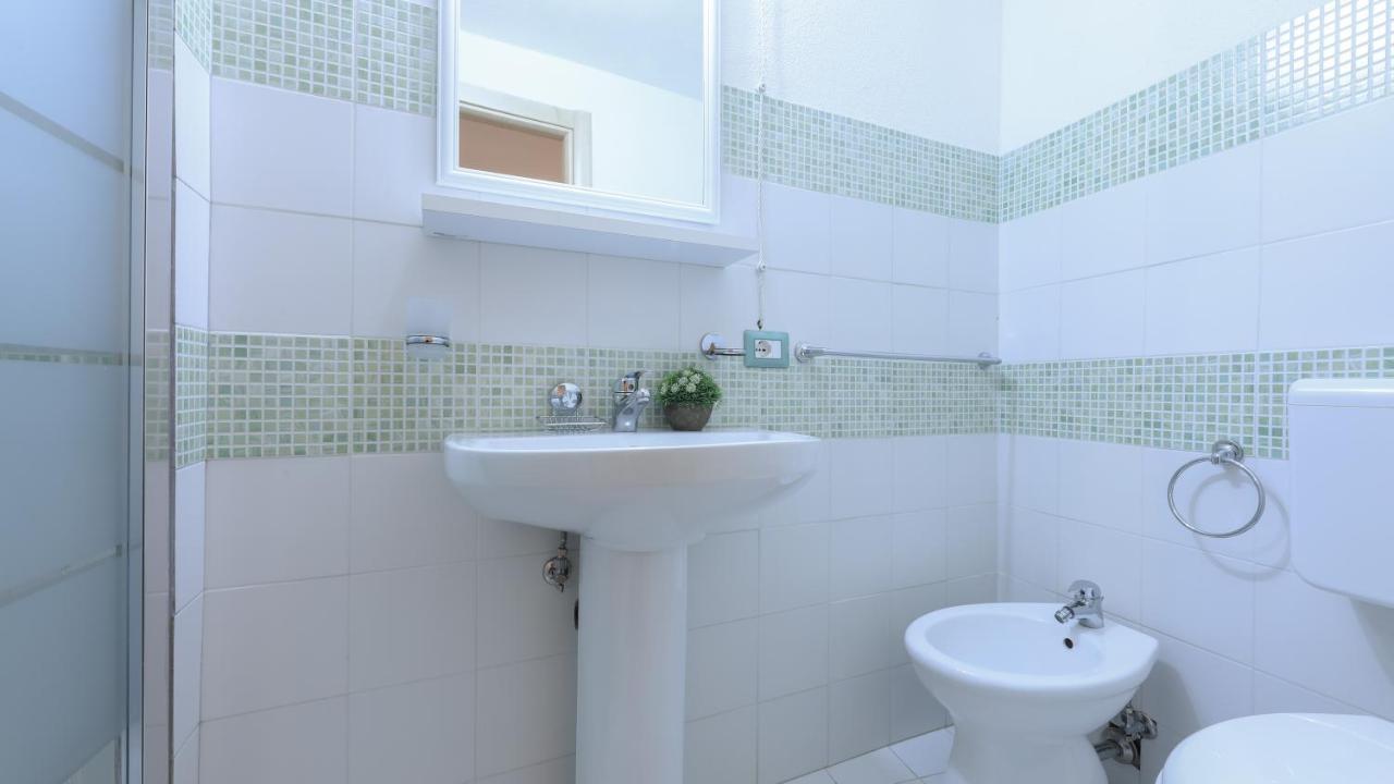 S'Apposentu Bosa Hotel Bagian luar foto