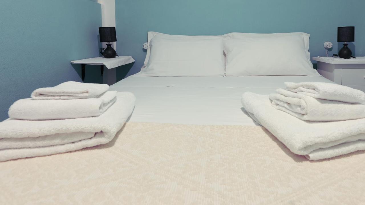 S'Apposentu Bosa Hotel Bagian luar foto