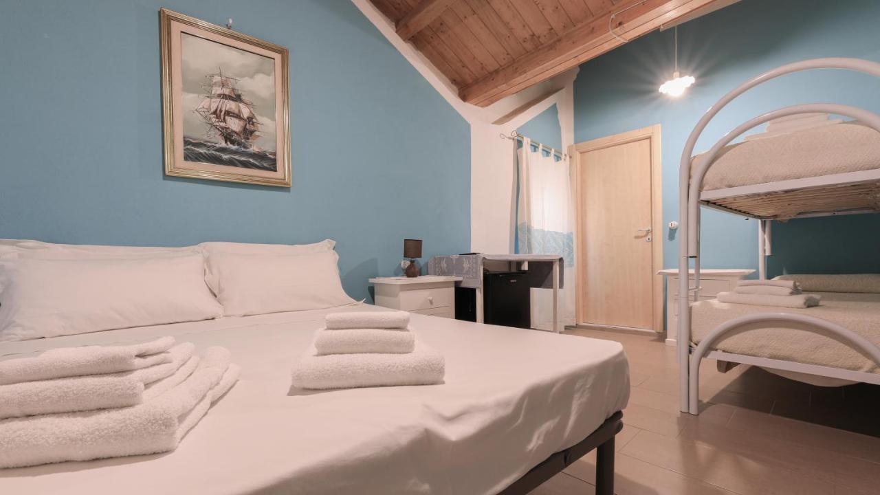 S'Apposentu Bosa Hotel Bagian luar foto
