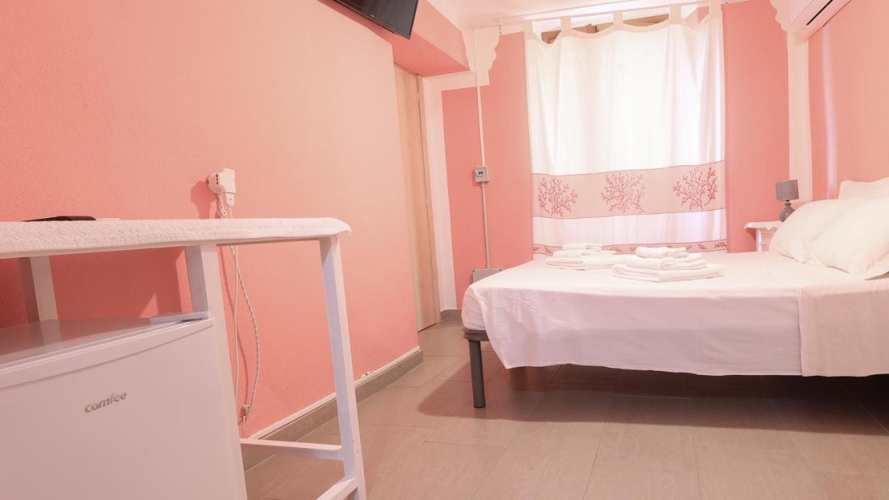 S'Apposentu Bosa Hotel Bagian luar foto