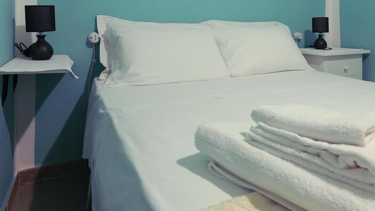 S'Apposentu Bosa Hotel Bagian luar foto