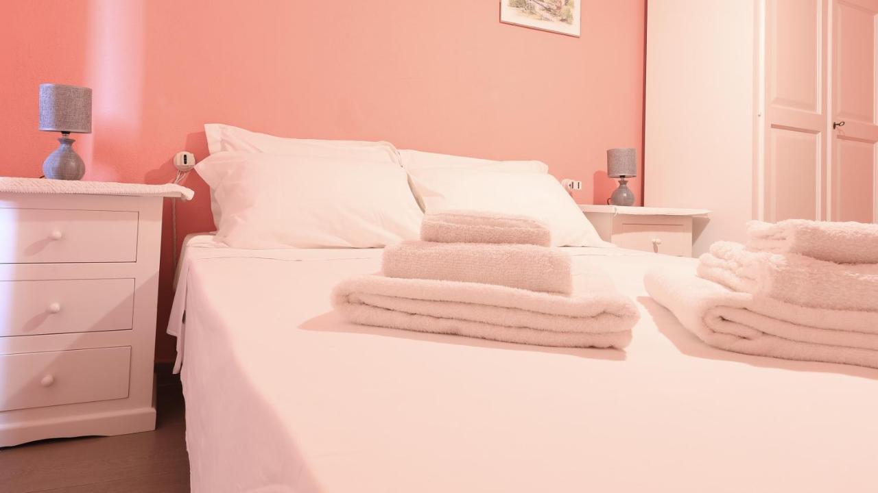 S'Apposentu Bosa Hotel Bagian luar foto