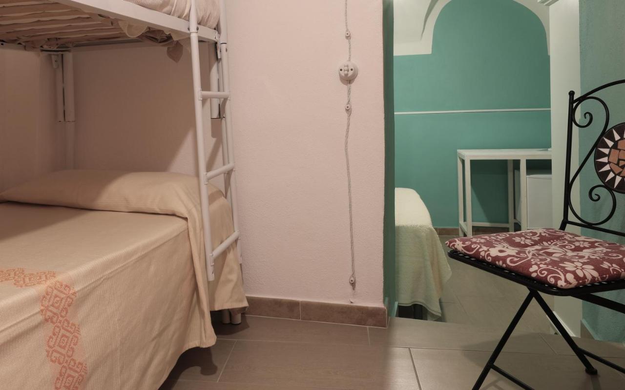 S'Apposentu Bosa Hotel Bagian luar foto